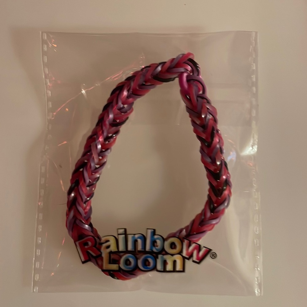 RAINBOW LOOM BRACELET